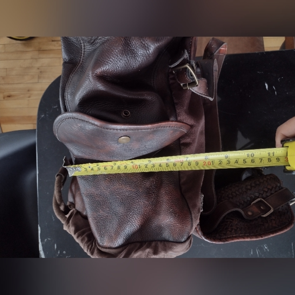 Stylish 100% Leather Zara Backpack - Picture 14 of 14